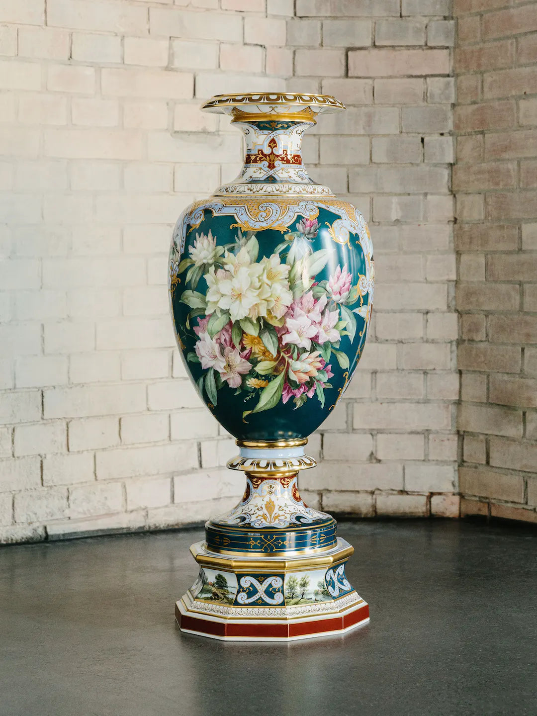 Das besondere Stück - Exquisite Porzellanvase | KPM Berlin
