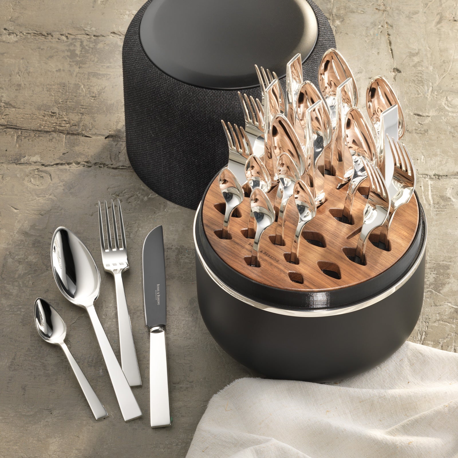 Riva 925 THE BOX 24 pcs. Frozen Black Edition ROBBE & BERKING